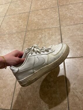 NIKE Air Force 1 white size 5.5Y